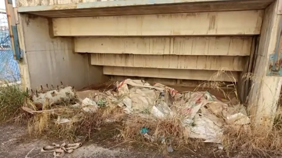 El PSOE denuncia el estado de “suciedad y abandono” en que está el estadio San Pablo