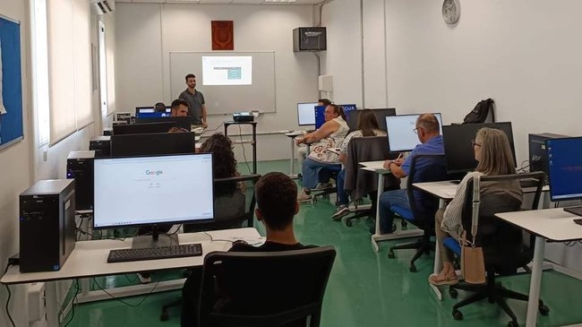 El PSOE critica al PP por quedarse Écija fuera del Programa de Empleo y Formación de la Junta