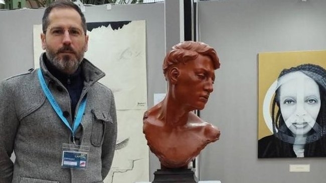El escultor Blasco Rivero es galardonado en el Salon des Artistes Français con la medalla de bronce