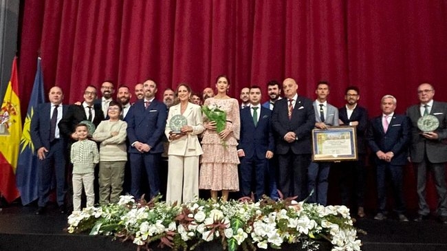 Écija conmemora el Día de Andalucía con un acto institucional y la entrega de los premios de 2026