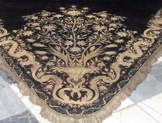 manto del s. XVIII que fue de Ntra. Sra. de los Dolores