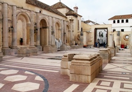patio Iglesia de San Juan