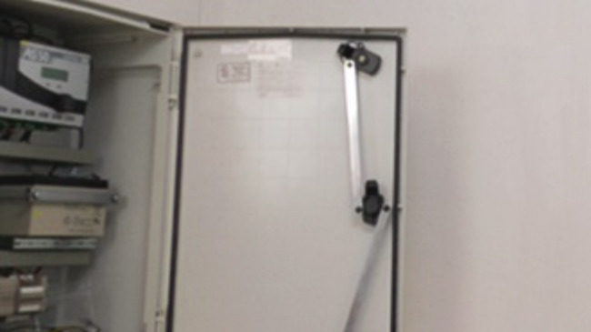 panel control deposito de agua