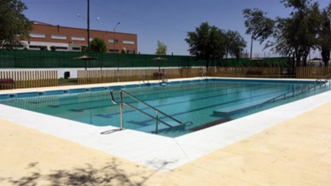 piscina municipal de Fuentes de Andalucía
