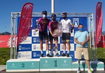podium de Juan José Pérez Caballero y Fernando Yélamo Caballero