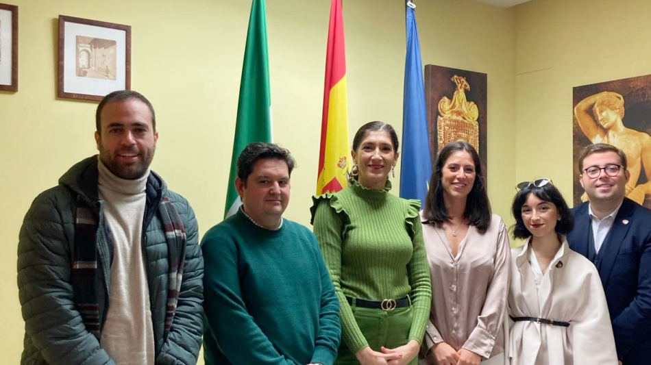 Primera toma de contacto de la Asociación de Jóvenes Empresarios de Sevilla con el Ayuntamiento de Écija