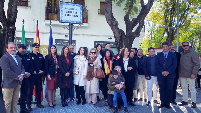 Écija rinde homenaje a Curro Torres dedicándole una plazuela con su nombre 