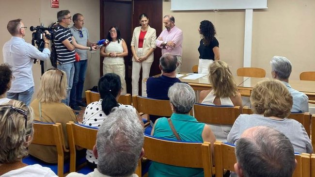 Los usuarios del CPA de Écija reciben asesoramiento en materia de herencias