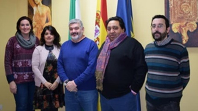 Firma convenio de colaboración entre la administración local y la Asociación Martín de Roa