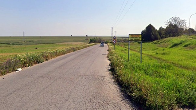carretera de acceso al polígono industrial de “La Campiña”