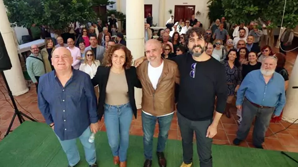 homenaje a José Barrios Duarte durante un encuentro sindical en Écija