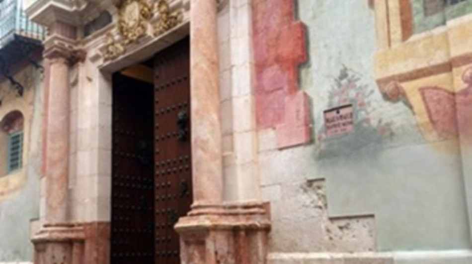 entrada palacio peñaflor