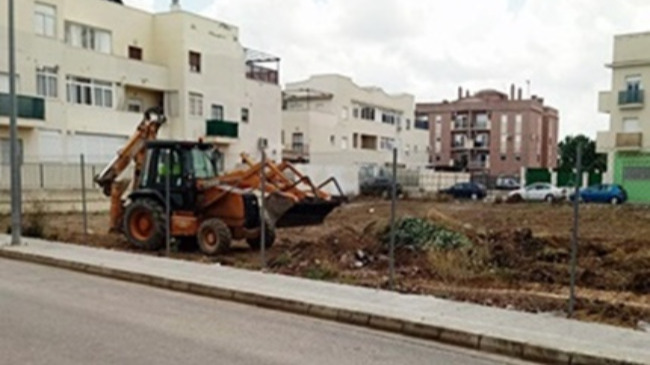 limpieza solar abandonado de la alcarrachela