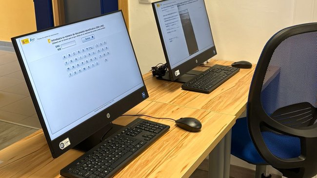 nueva aula digital para la realización de los exámenes teóricos de conducir