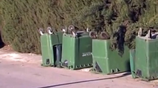 retirada de los contenedores de los Polígonos Industriales de Écija