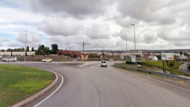 rotonda junto al centro comercial N4